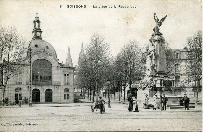 Soissons - la place de la République_0