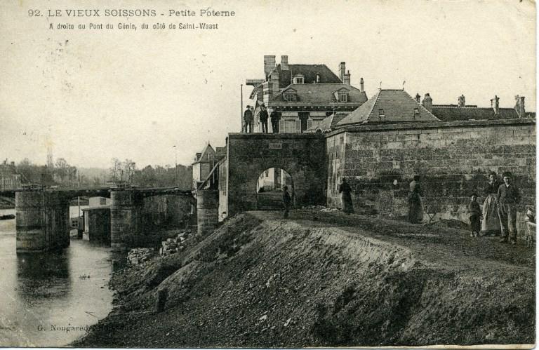 Le Vieux Soissons - Petite poterne à droite du Pont du Génie, du côté de Saint-Waast_0