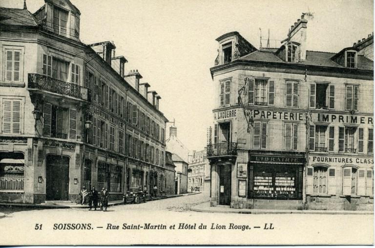 Soissons - Rue Saint-Martin et Hôtel du Lion Rouge_0