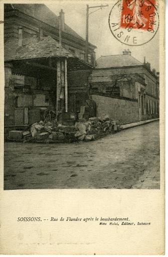 Soissons - Rue de Flandre après le bombardement_0