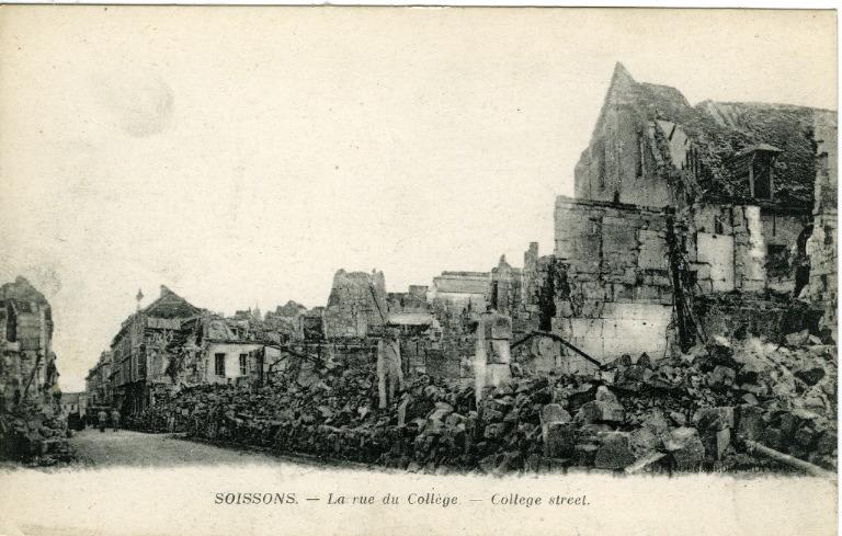 Soissons - La rue du Collège_0