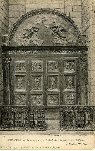 Soissons - Intérieur de la cathédrale, Armoire aux Reliques_0