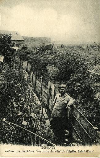 Guerre de 1914-1915 - Soissons - Galerie des machines, vue prise du côté de l'Église Saint-Waast_0