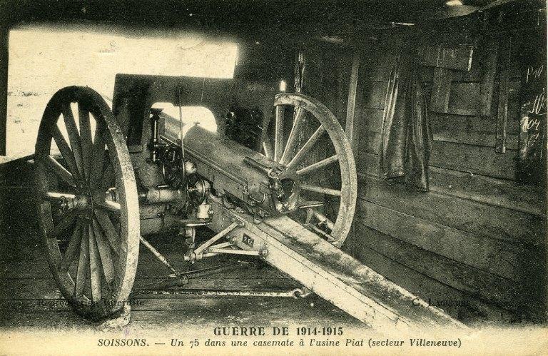 La grande guerre 1914-1915 - Soissons - Un 75 dans une casemate à l'usine Piat_0