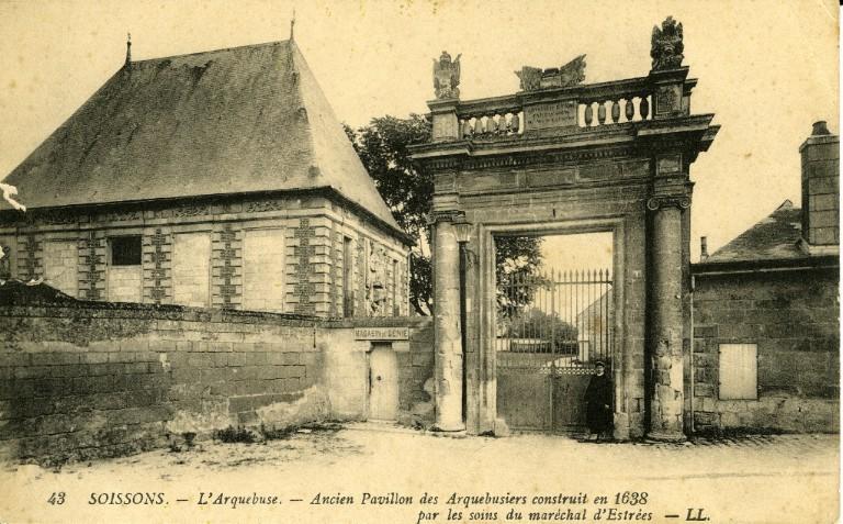 Soissons - L'Arquebuse, Ancien Pavillon des Arquebusiers construit en 1638 par les soins du Maréchal d'Estrées_0