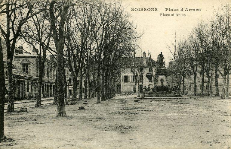 Soissons -Place d'Armes_0
