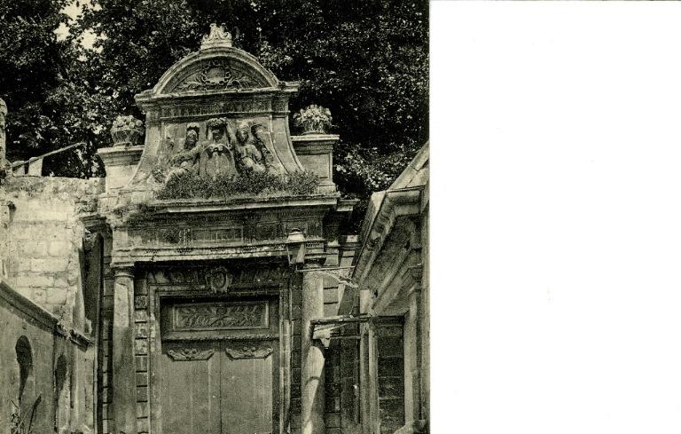 Soissons - Porte du Collège_0