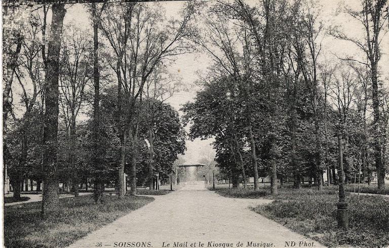 Soissons - Le Mail et le Kiosque de Musique_0