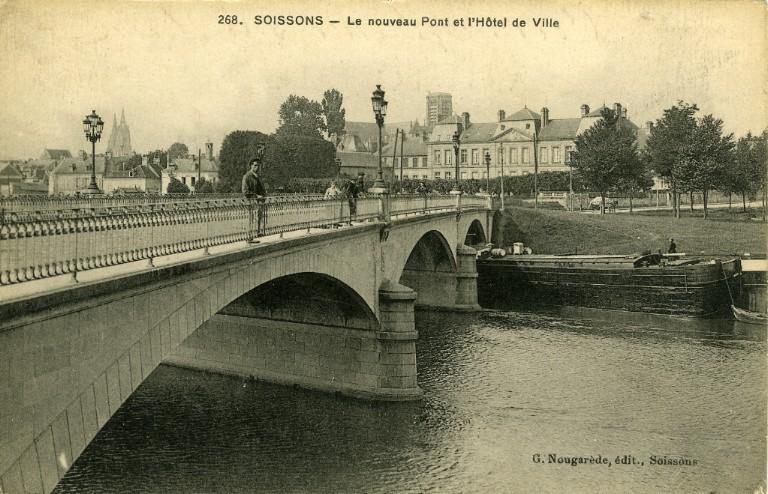 Soissons - Le nouveau Pont et l'Hôtel de Ville_0