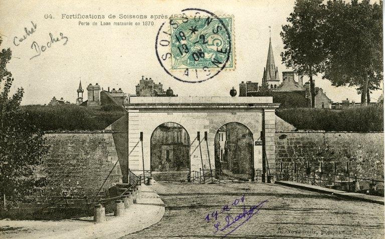 Fortifications de Soissons aprés 1870 - Porte de Laon restaurée en 1870_0