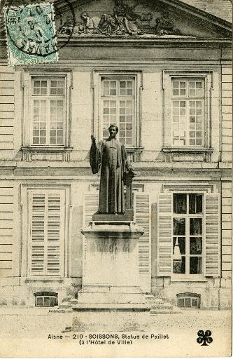Soissons - Statue de Paillet (à l'Hôtel de Ville)_0