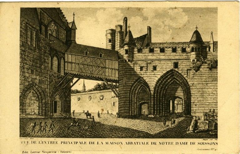 Vue de l'entrée principale de la Maison Abbatiale de Notre-Dame de Soissons_0