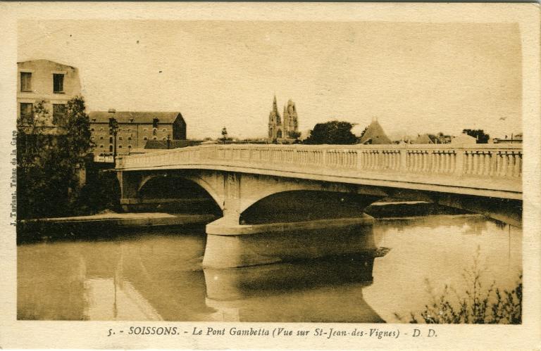 Soissons - Le Pont Gambetta (Vue sur Saint-Jean-des-Vignes)_0