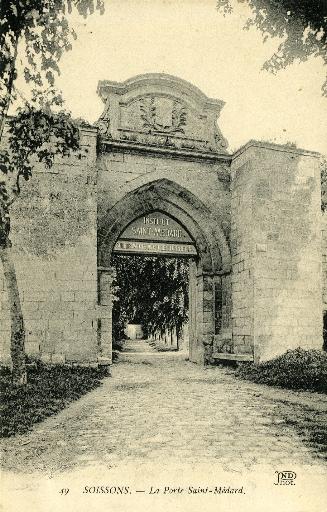 Soissons - La porte Saint-Médard_0