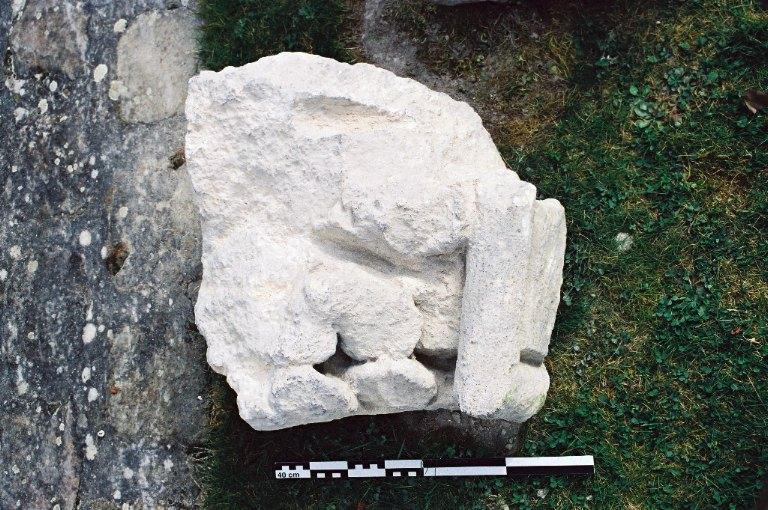 Frise, bloc d'angle, fragment_0
