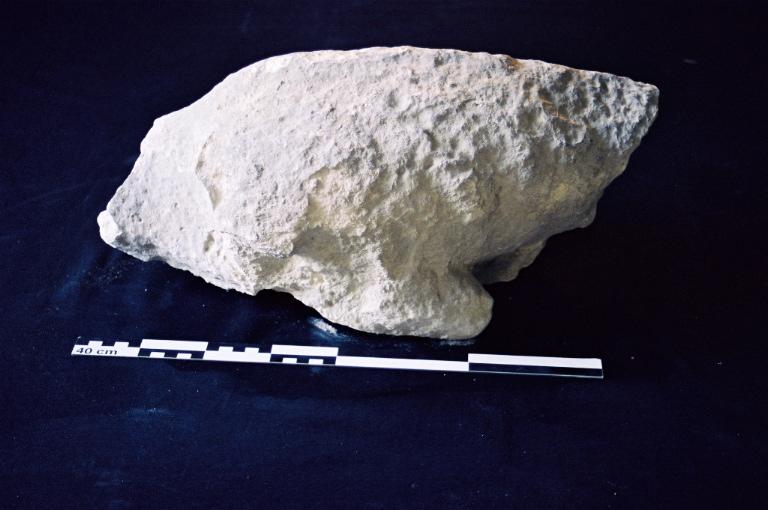 Statue, fragment_0