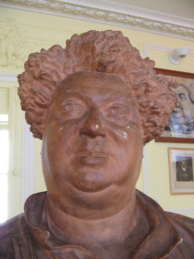 Buste d'Alexandre Dumas père_1