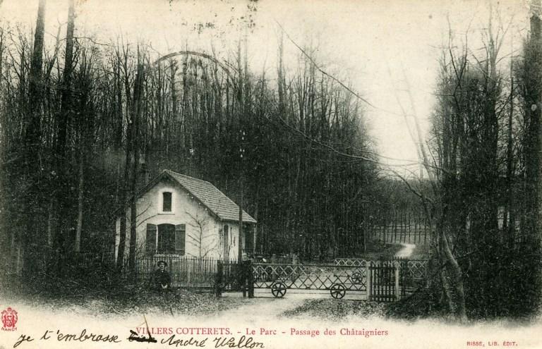 VILLERS-COTTERÊTS. - Le Parc - Passage des Châtaigniers_0