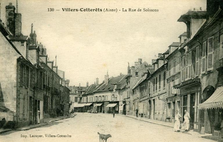 130 - Villers-Cotterêts (Aisne) - La Rue de Soissons_0