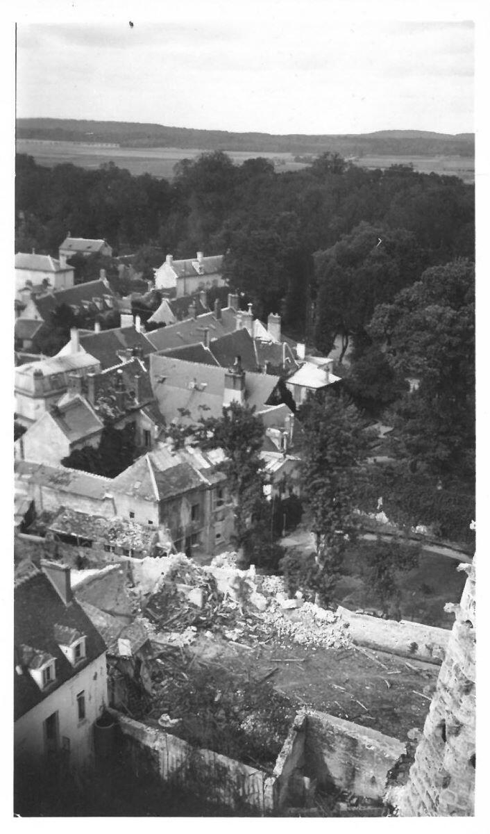 Ruines du jardin ?, Senlis, septembre 1940_0