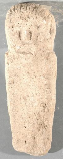 Ex-voto du temple de la forêt d'Halatte, bébé emmailloté_0