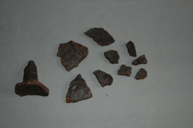 Chaudron (tripode, fragment)_0