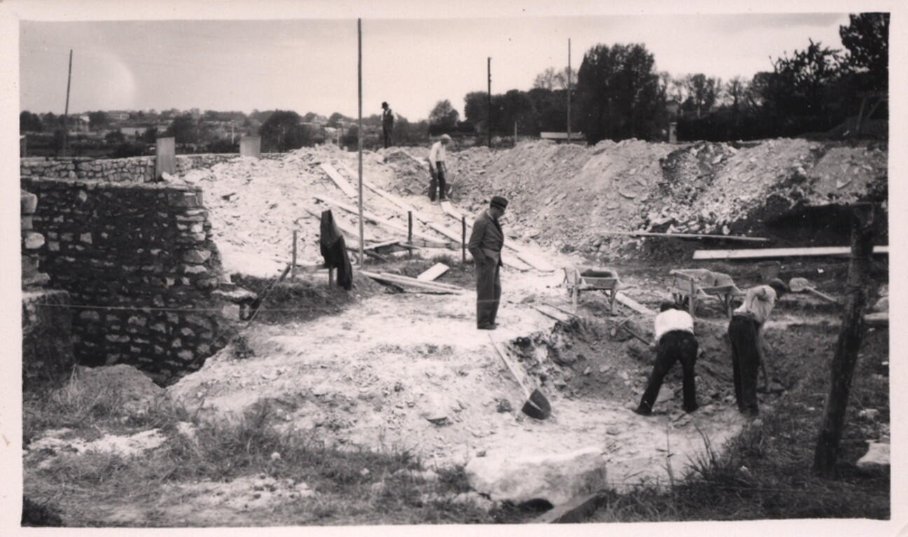 Construction de la piscine de Senlis ?, Charles-Jean Hallo