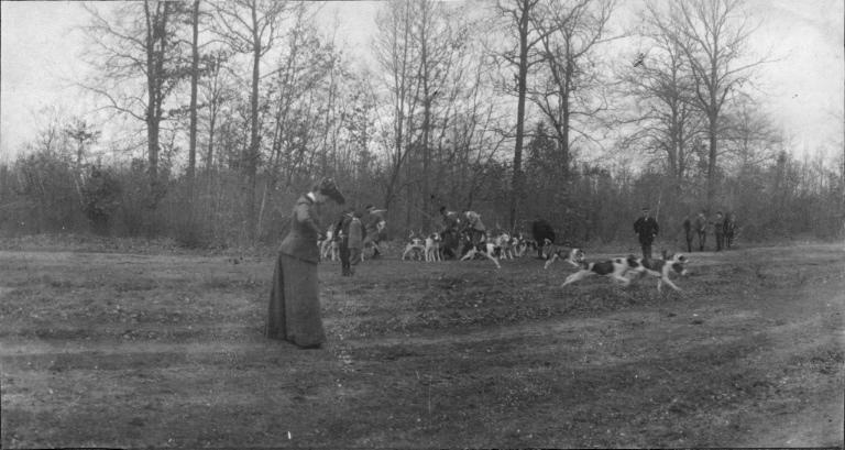 Photographie extraite d'un album de 56 photographies : équipages Chantilly et Par Monts et Vallons_0