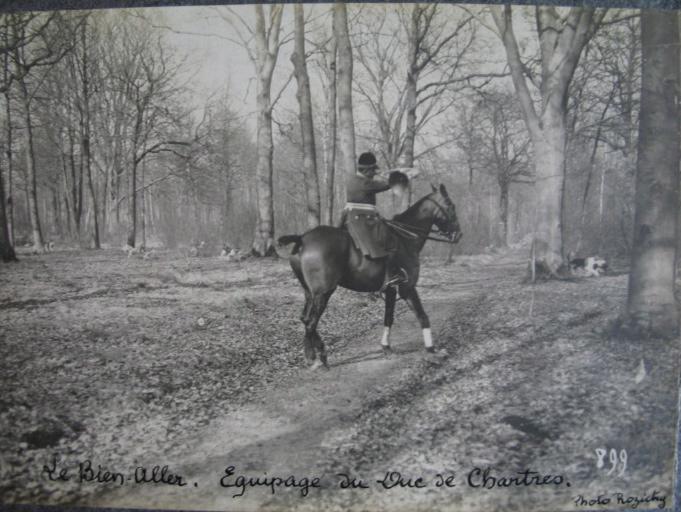 Equipage du duc de Chartres. Piqueux sonnant le Bien-aller, Eugène de Rozycki, 1894-1910