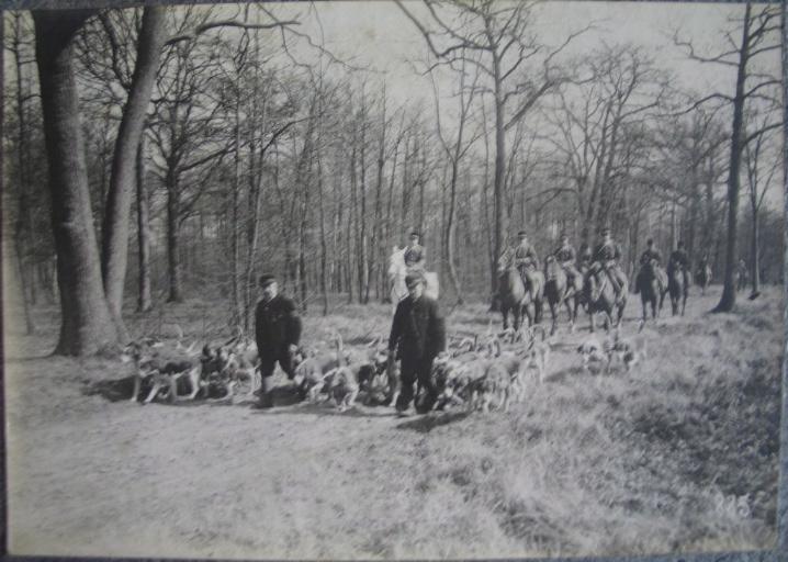 Equipage du duc de Chartres. Veneurs et la meute, Eugène de Rozycki, 1894-1910