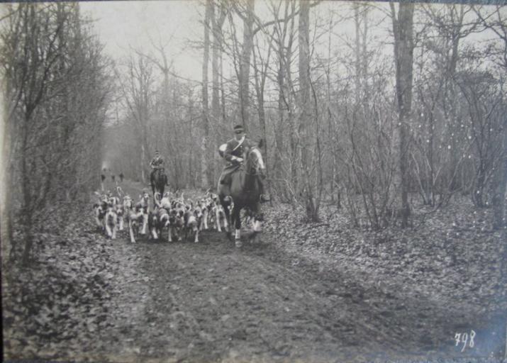 Equipage du duc de Chartres. Piqueux et la meute, Eugène de Rozycki, 1894-1910