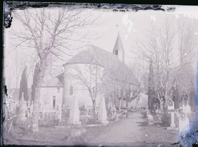 Vue de Saint-Pierre-les-Eglises (titre factice)_0