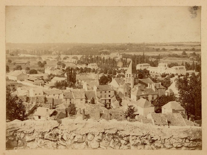Vue de la Ville-Basse de Chauvigny_0