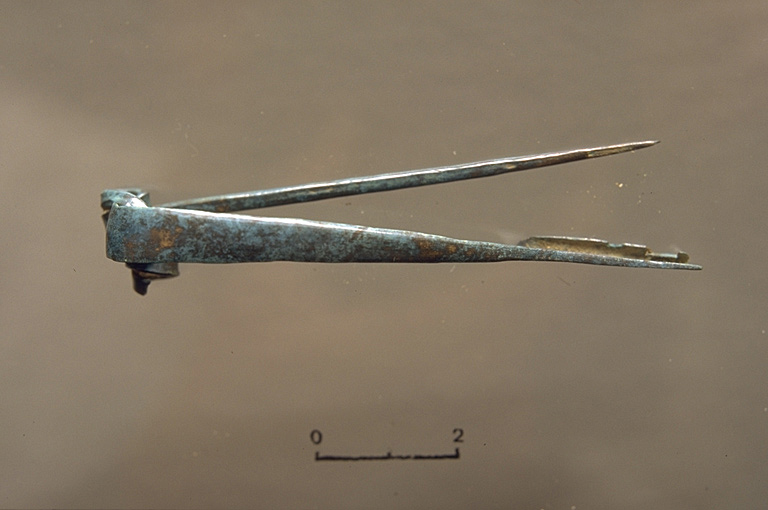 Fibule (Feugère 6 A)_0