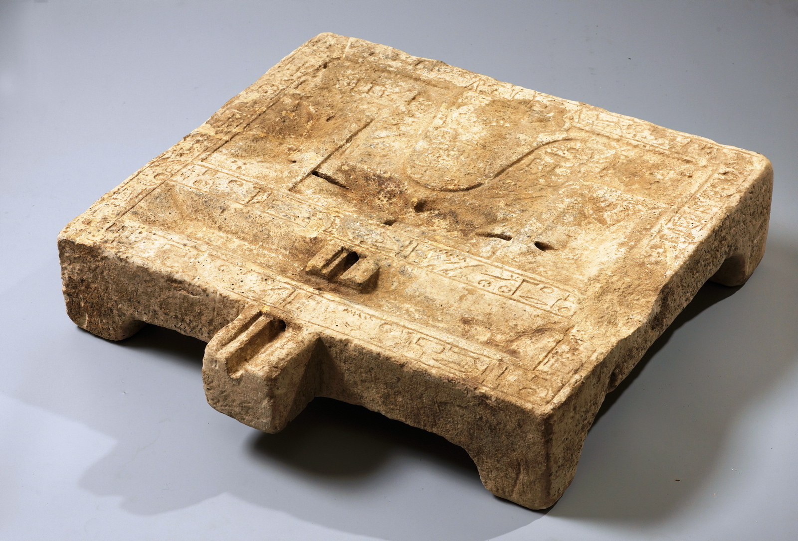 table d'offrandes de l'intendant Hornakht au dieu Osiris