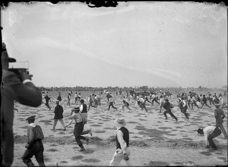 Ferrado publique pour la Fèsto vierginenco, Plaines de Meyran, Arles_0