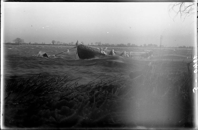 Tempête sur le Grand-Rhône_0