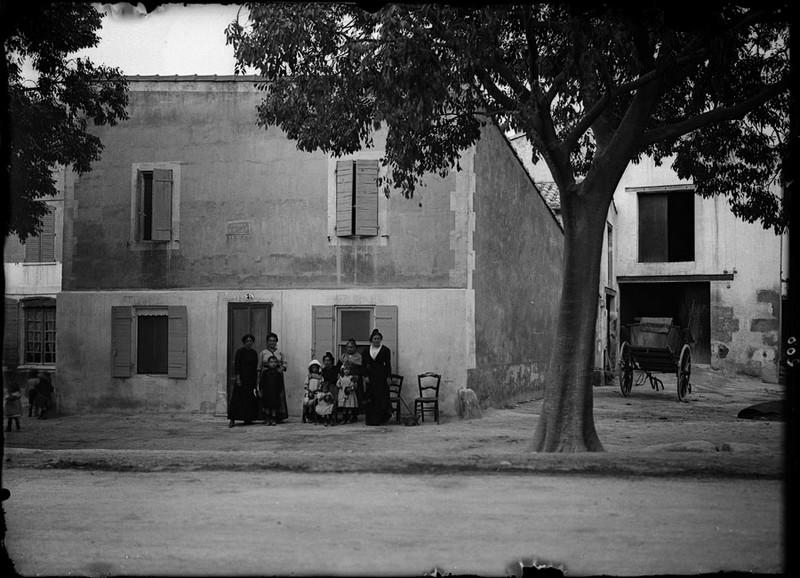 Boulevard des Alyscamps, Arles, Carle Naudot, 1910 entre,1920 et