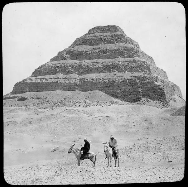 Pyramide à degrés de Djoser_0