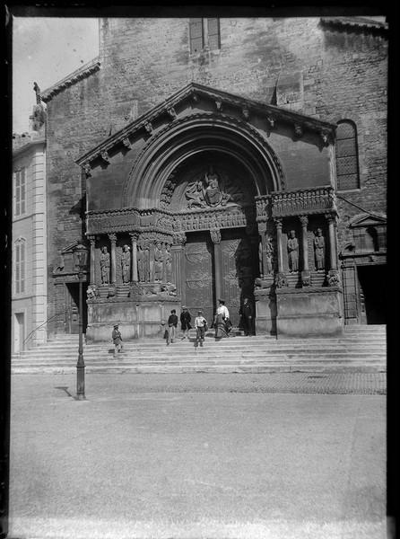 Portail de l'église Saint-Trophime, Gaston Bouzanquet, 1890 entre,1914 et