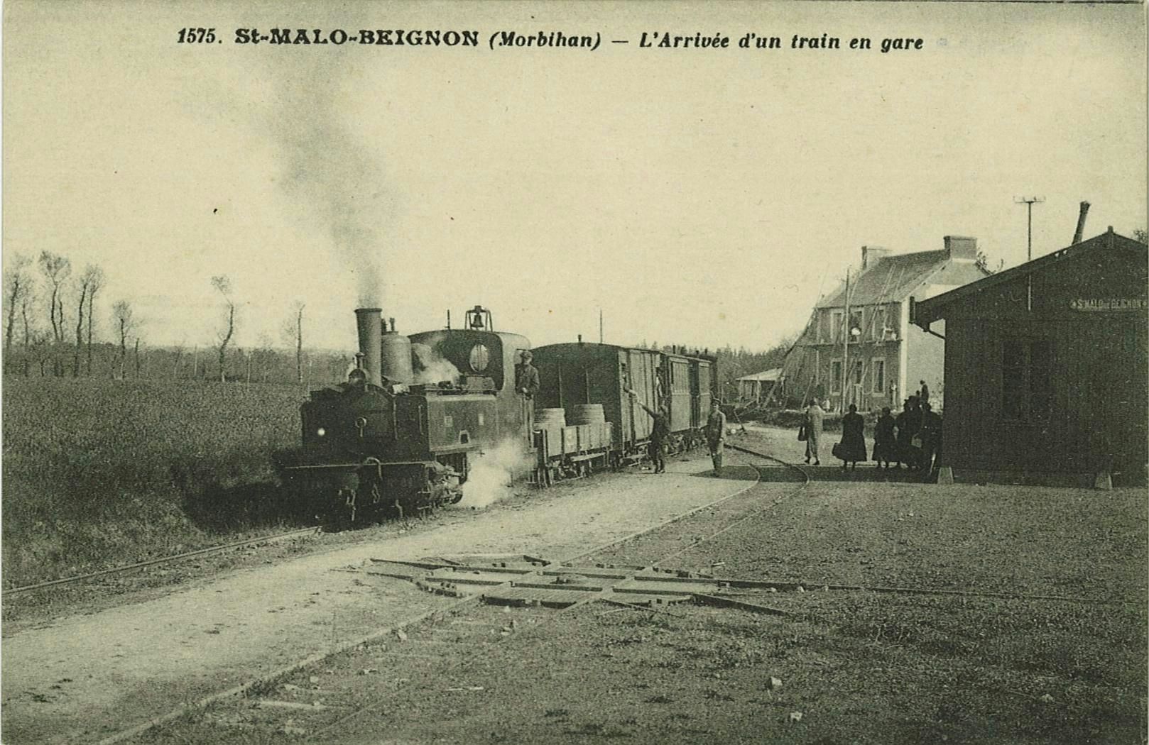 L'Arrivée d'un train en gare_0