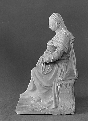 Vierge assise allaitant l'Enfant_4