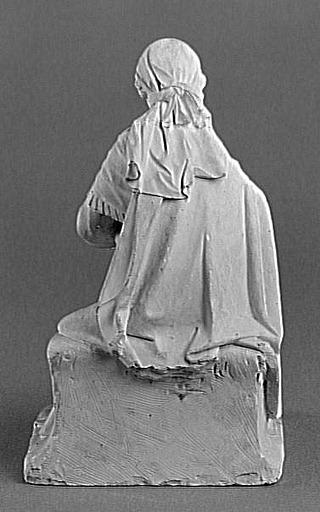 Vierge assise allaitant l'Enfant_2