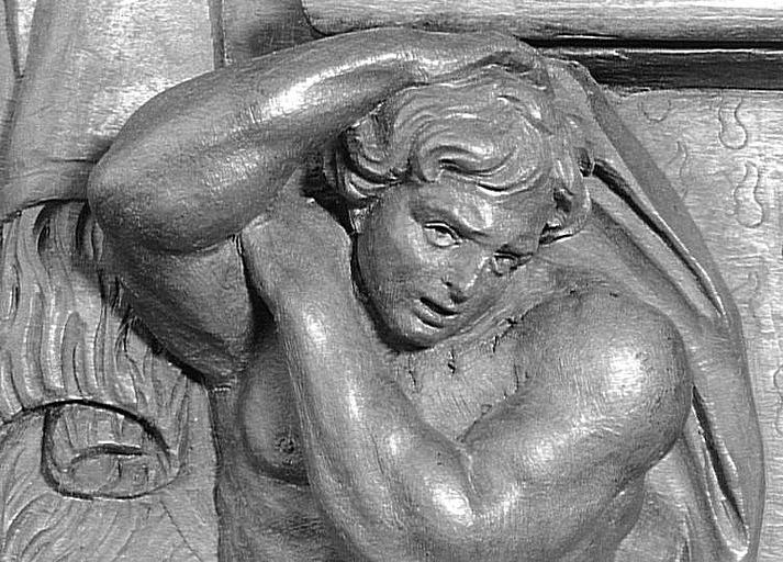 Reliquaire en forme de Mausolée de Saint-Maurice_3