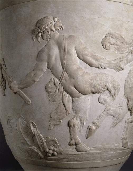 Vase à décor d'une ronde de Satyres et de Satyresses, avec les accessoires du thiase bachique_3