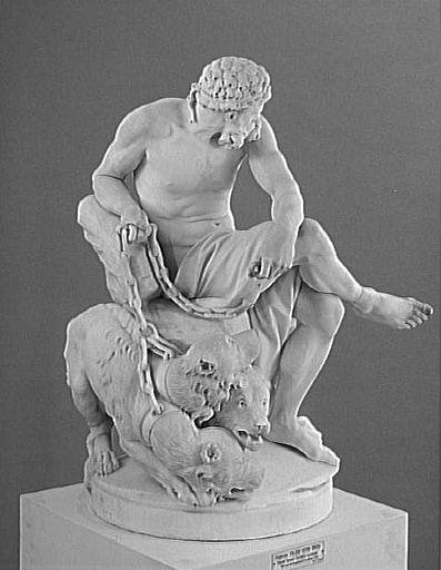 Pluton, dieu des Enfers, tenant Cerbère enchaîné_1