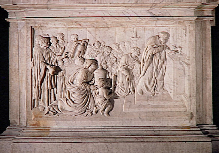 Deux Renommées tenant un écusson aux armes du cardinal de Bérulle, au-dessus épitaphe (face antérieure) ; Le Sacrifice de Noé (face latérale à droite) ; La Messe de saint Philippe Néri (Florence, 1515-Rome, 1595) (face latérale gauche)_2