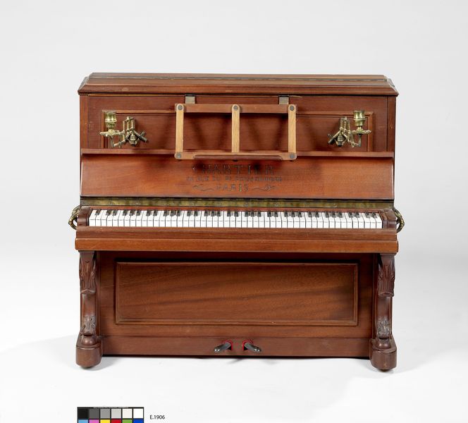 Piano droit modèle réduit_0