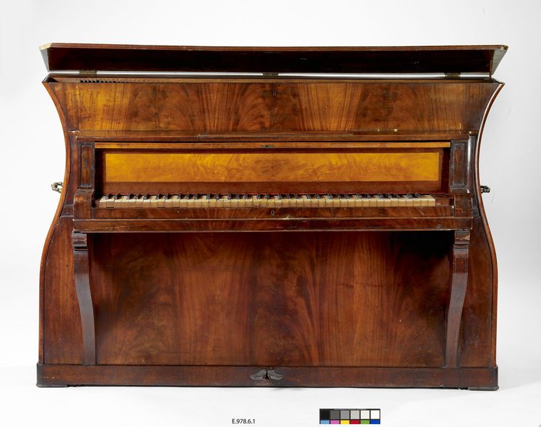 Piano droit_0