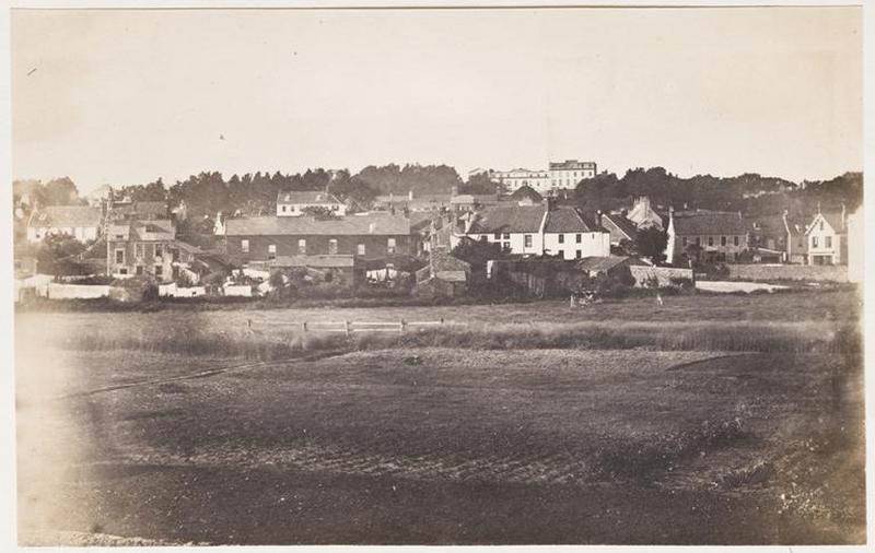 Saint-Hélier vu de la fenêtre de Mme Victor Hugo à Marine Terrace_0